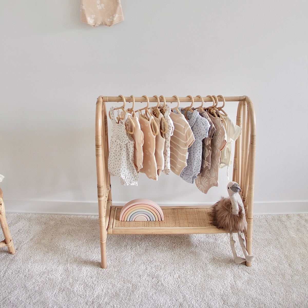 Декоративные маленькие вешалки – обзор и цена Baby Clothing Hanging Rack